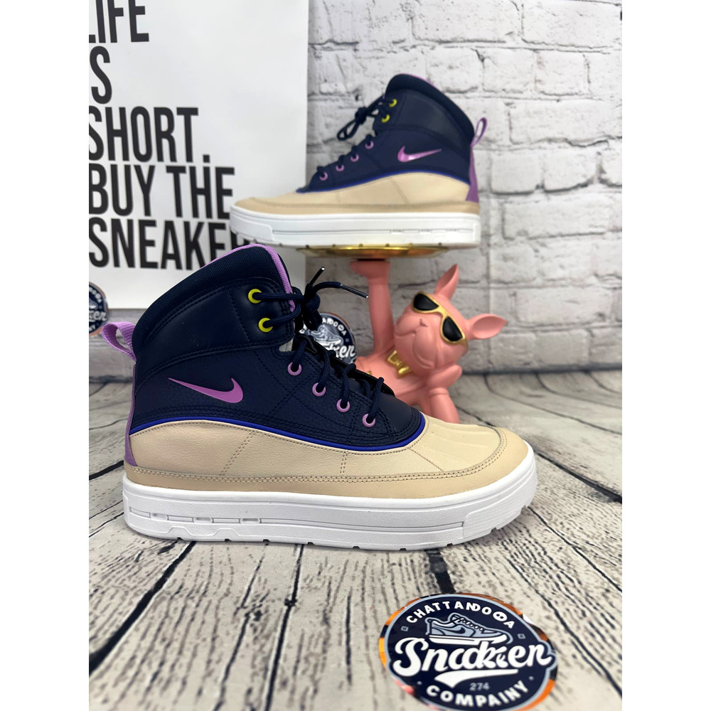 Nike Woodside 2 ACG Sneaker Boots Kids 6Y | Womens 7.5 Outdoor Trail Waterproof